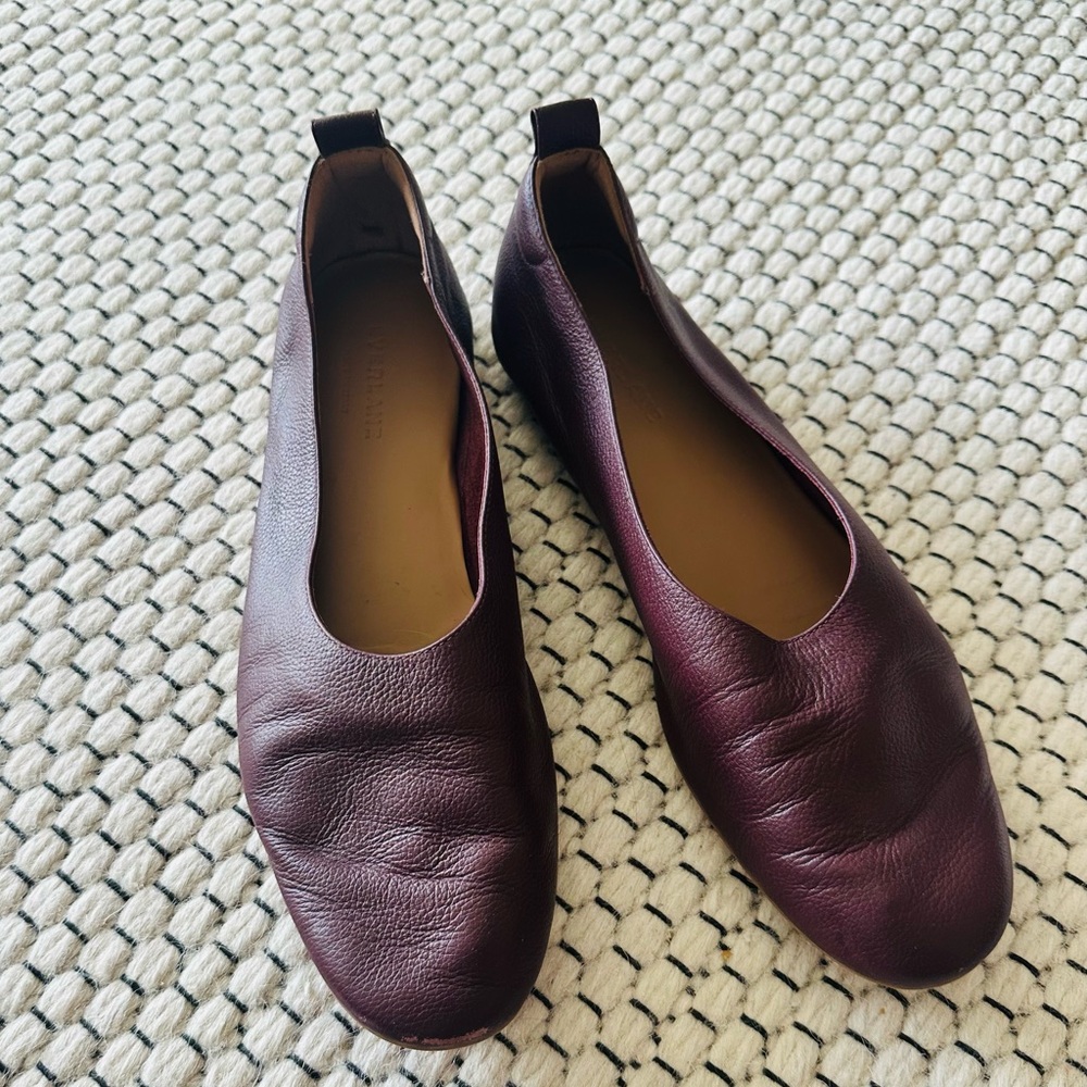 Everlane Day Glove Burgundy flats size 8.5